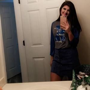 Meet your Posher, Chloe